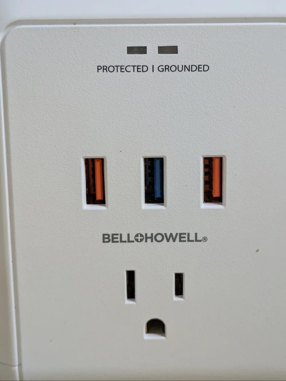 Bell & Howell White Surge Protector Power Strip with USB Ports NWT